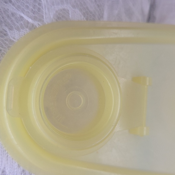 Tupperware: Pitcher - Picture 9 of 10